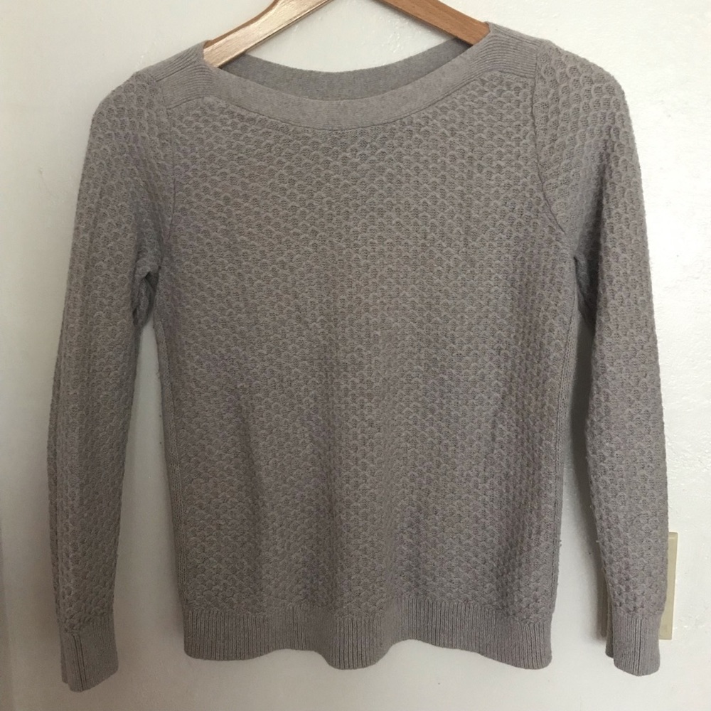OLD NAVY Very Cute Gray Textured Sweater, Size Medium